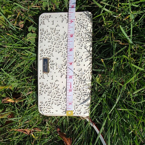 Kate Spade Floral Continental Wallet - Picture 4 of 5